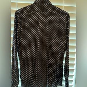 Reiss Men’s  slim fit button up dress shirt. Diamond print, very soft cotton